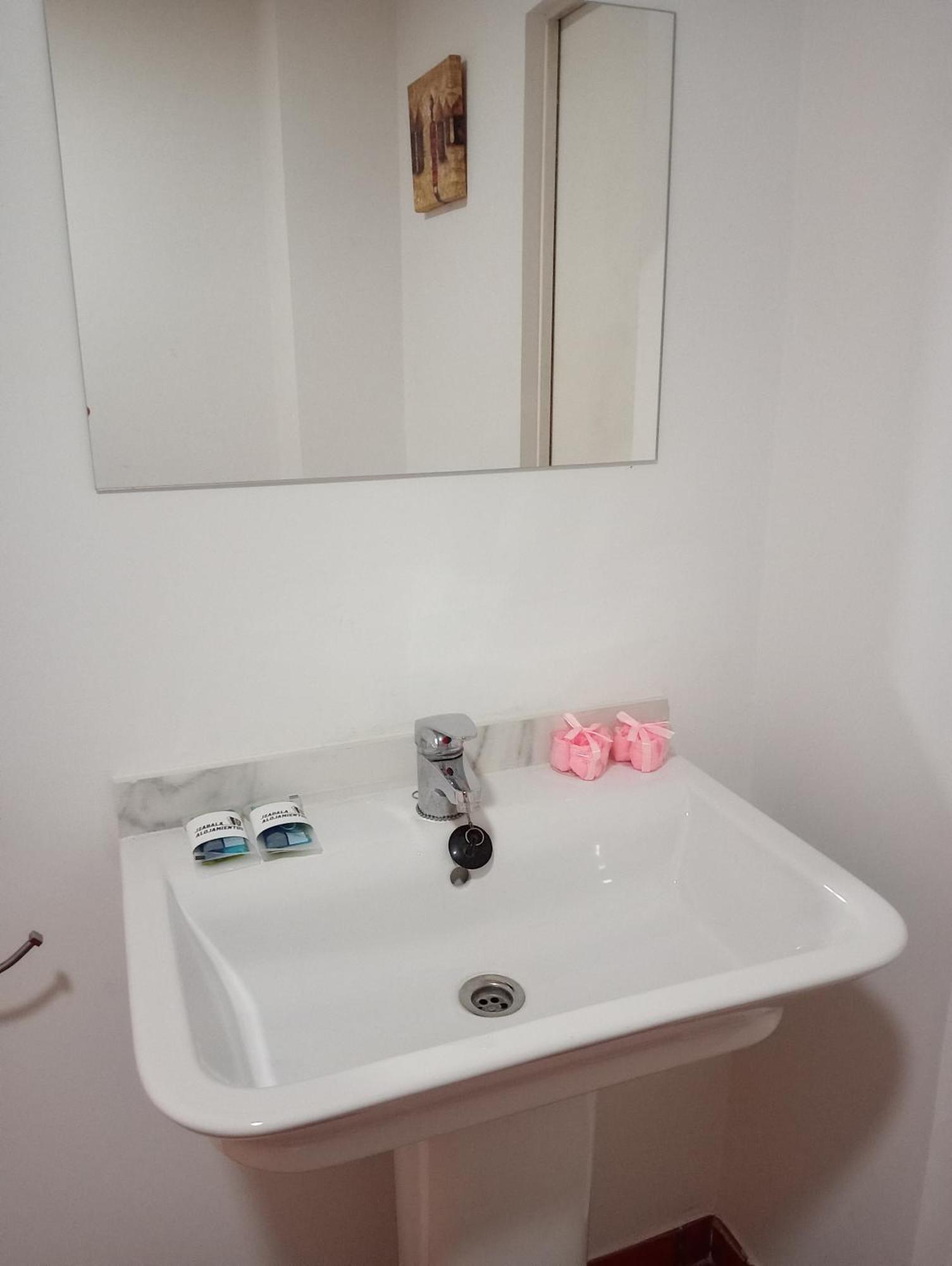 Peregrinos Apartamentos La Piedra La Comodidad Del Hogar ナヘラ エクステリア 写真
